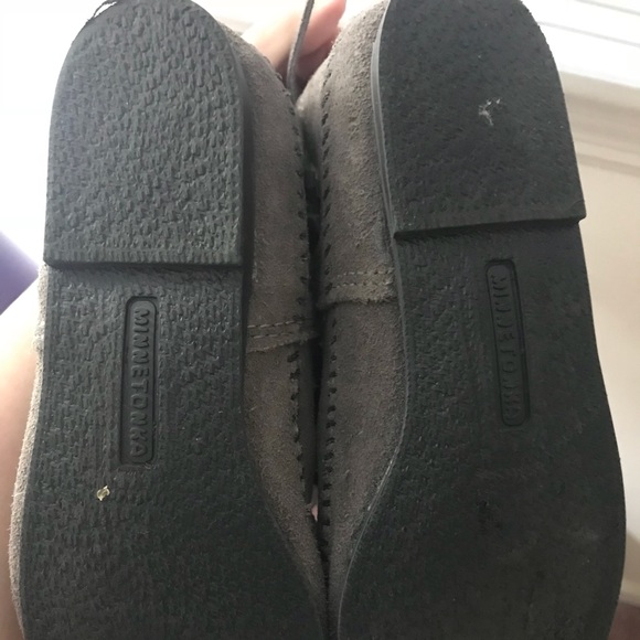 Minnetonka 3 layer fringe suede boot👢 - Picture 4 of 4